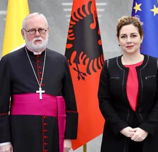 Ngoại trưởng Toà Thánh nhấn mạnh mối quan hệ tốt đẹp giữa Tòa Thánh và Albania