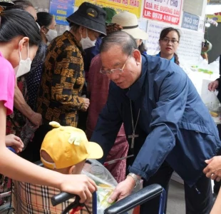 Caritas Hà Nội: Trao gửi “Bữa cơm yêu thương” tới các bệnh nhân