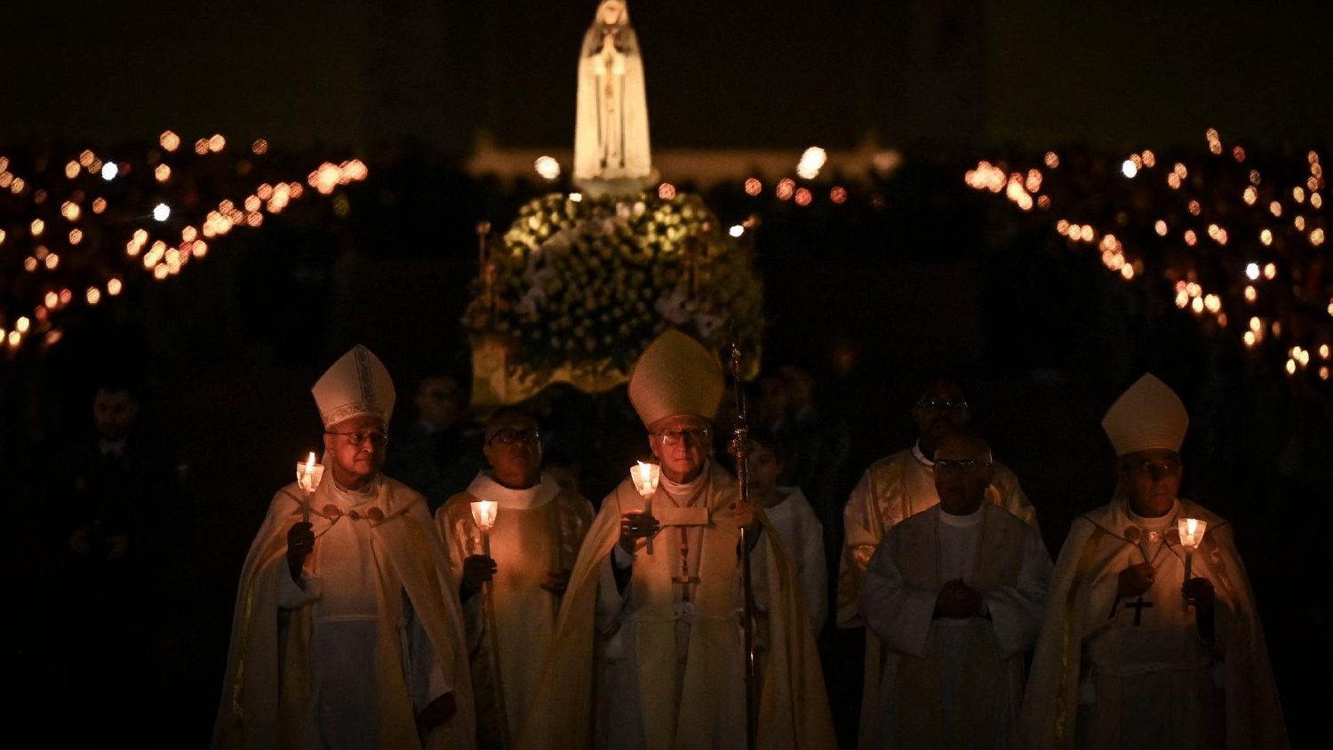 ĐHY Parolin hành hương Đền thánh Đức Mẹ Fatima