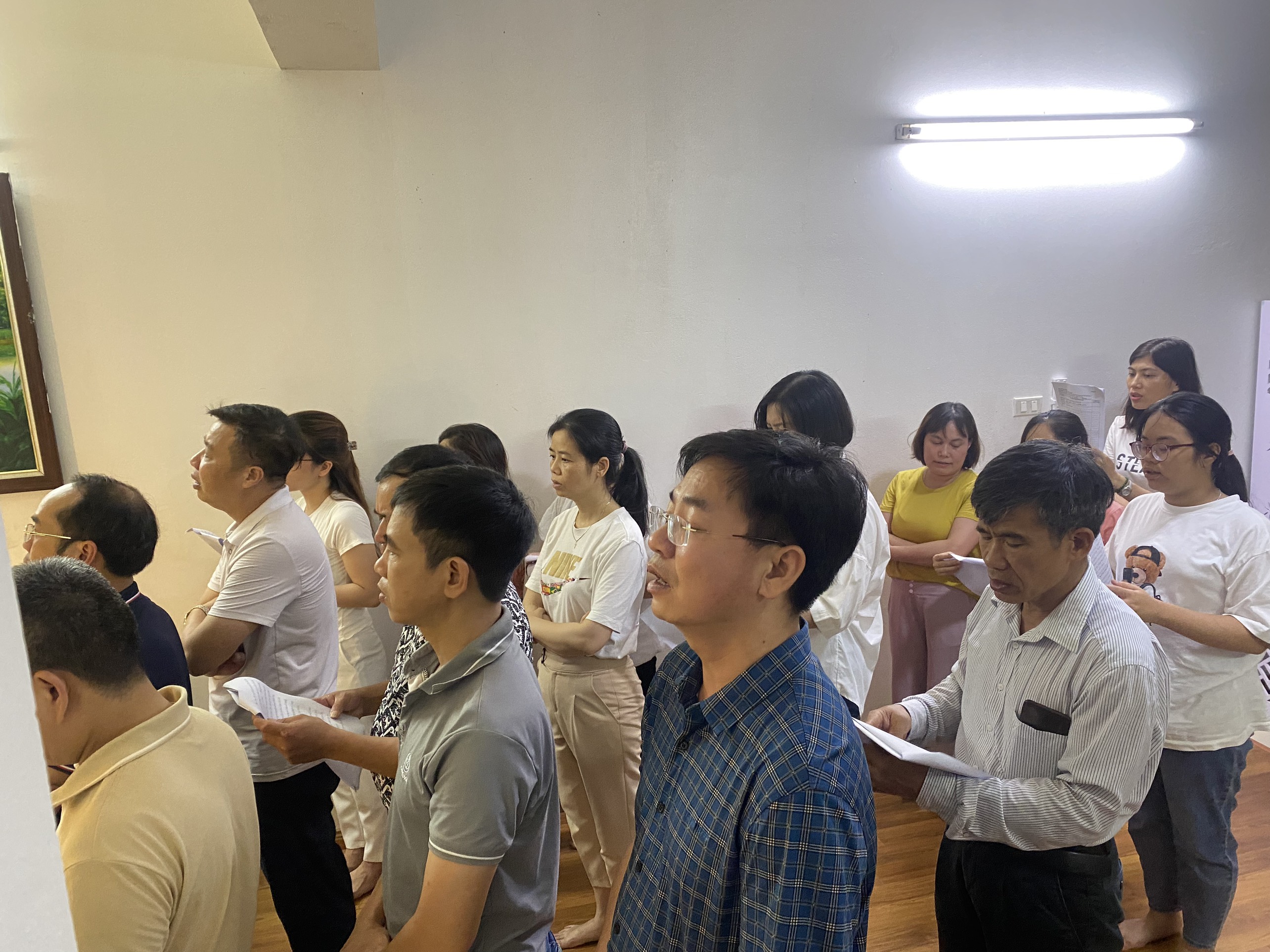 Cộng đoàn Phê-rô Tự Ninh Cường đọc kinh gia đình tháng kính Đức Mẹ 2023